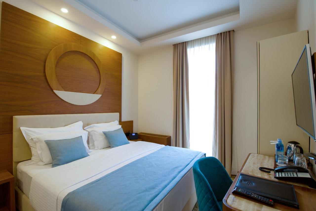 Hotel City Savoy Belgrade Exterior photo