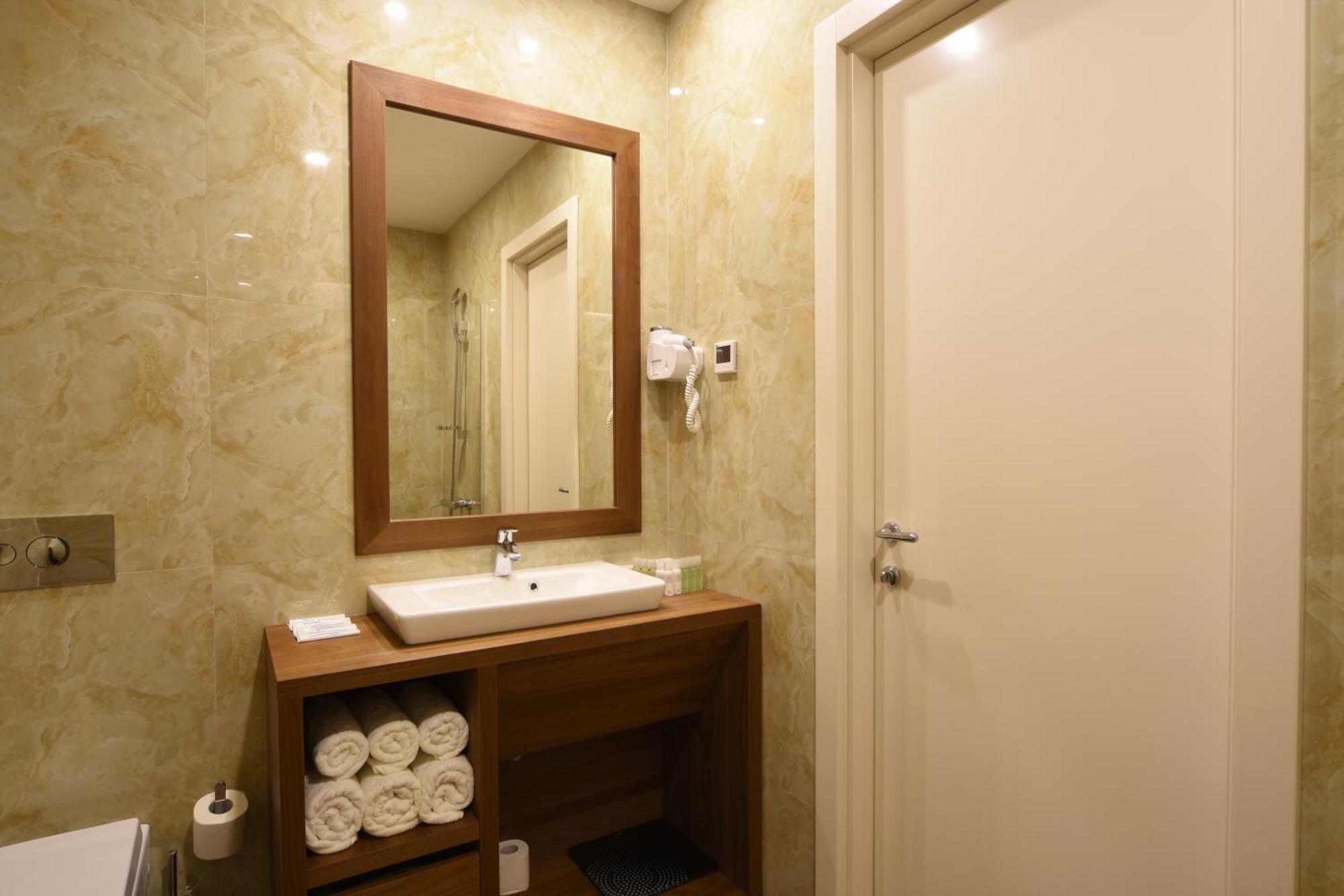 Hotel City Savoy Belgrade Room photo